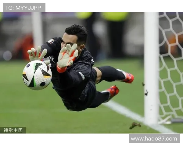 足球明星门将精彩出场赛季回顾与最佳扑救瞬间分析